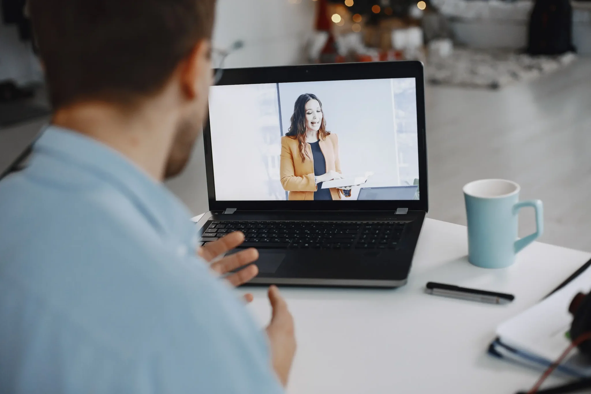 portrait about Offshore 24/7 vs Contra: Choosing Between Dedicated Offshore Teams and Freelance Talent