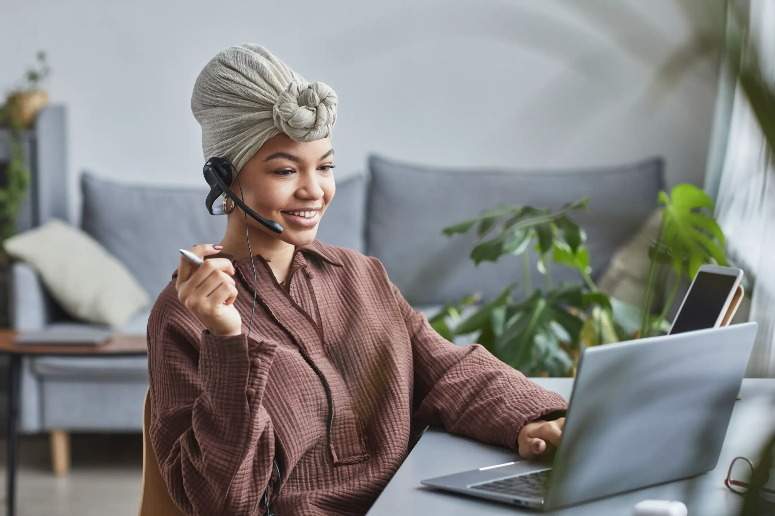 portrait on Offshore 24/7 vs Fiverr: Which Offshore Staffing Partner Is Right for Your Business?