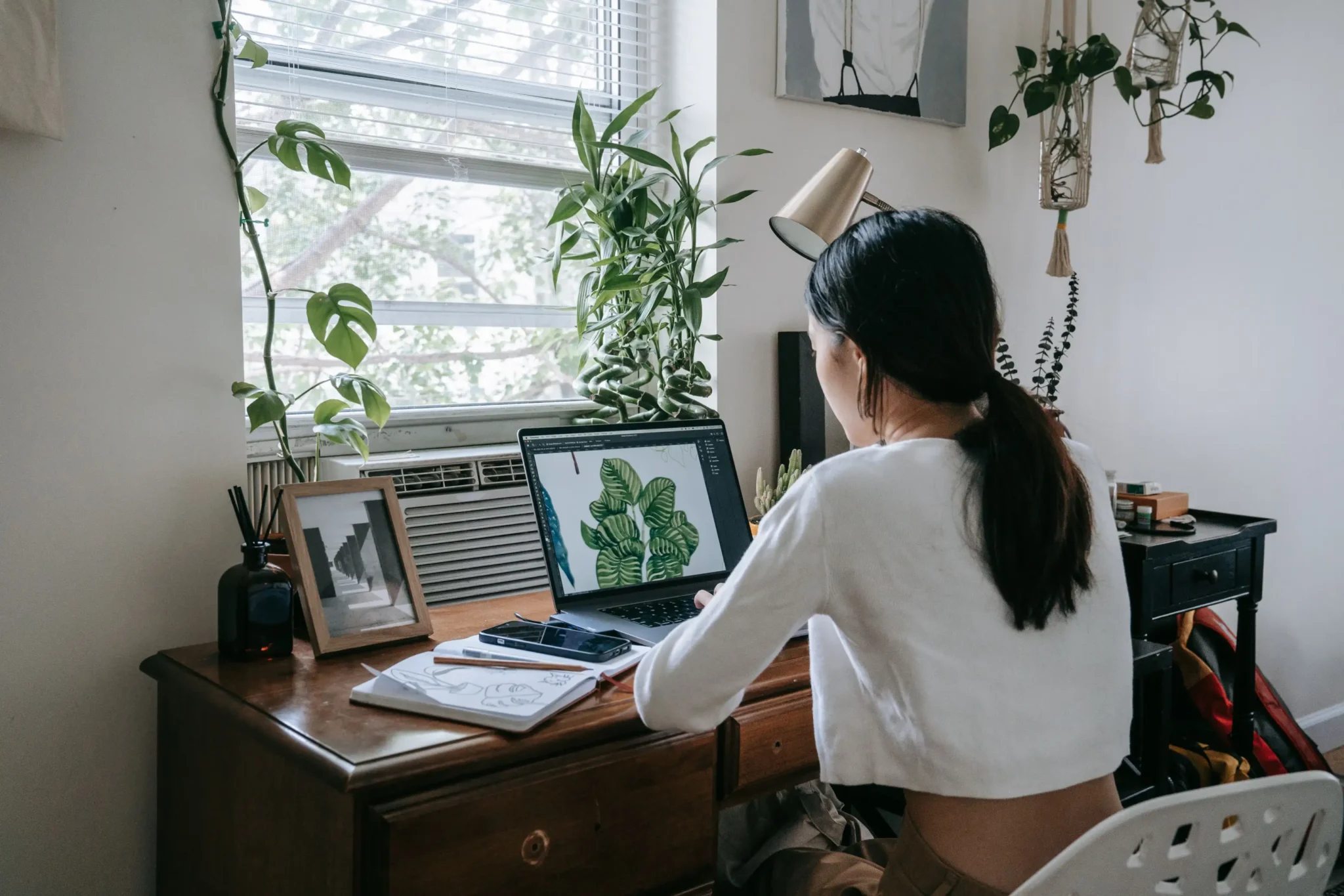 Blog 6 portrait about Offshore 24/7 vs Support Shepherd: Choosing Between Offshore Staffing and Remote Talent Recruitment